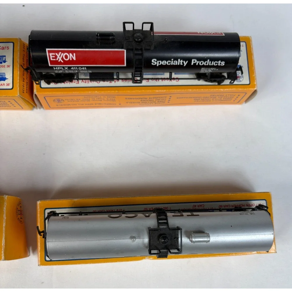 Mehano HO Scale Freight Car Lot Texaco Exxon Hopper Stock Car Set Of 4